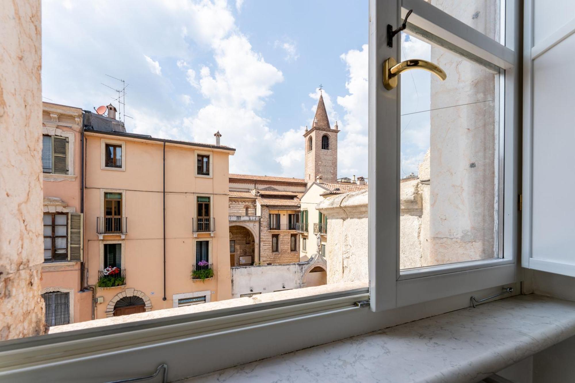Corso Cavour Luxury Apartment Vérone Extérieur photo